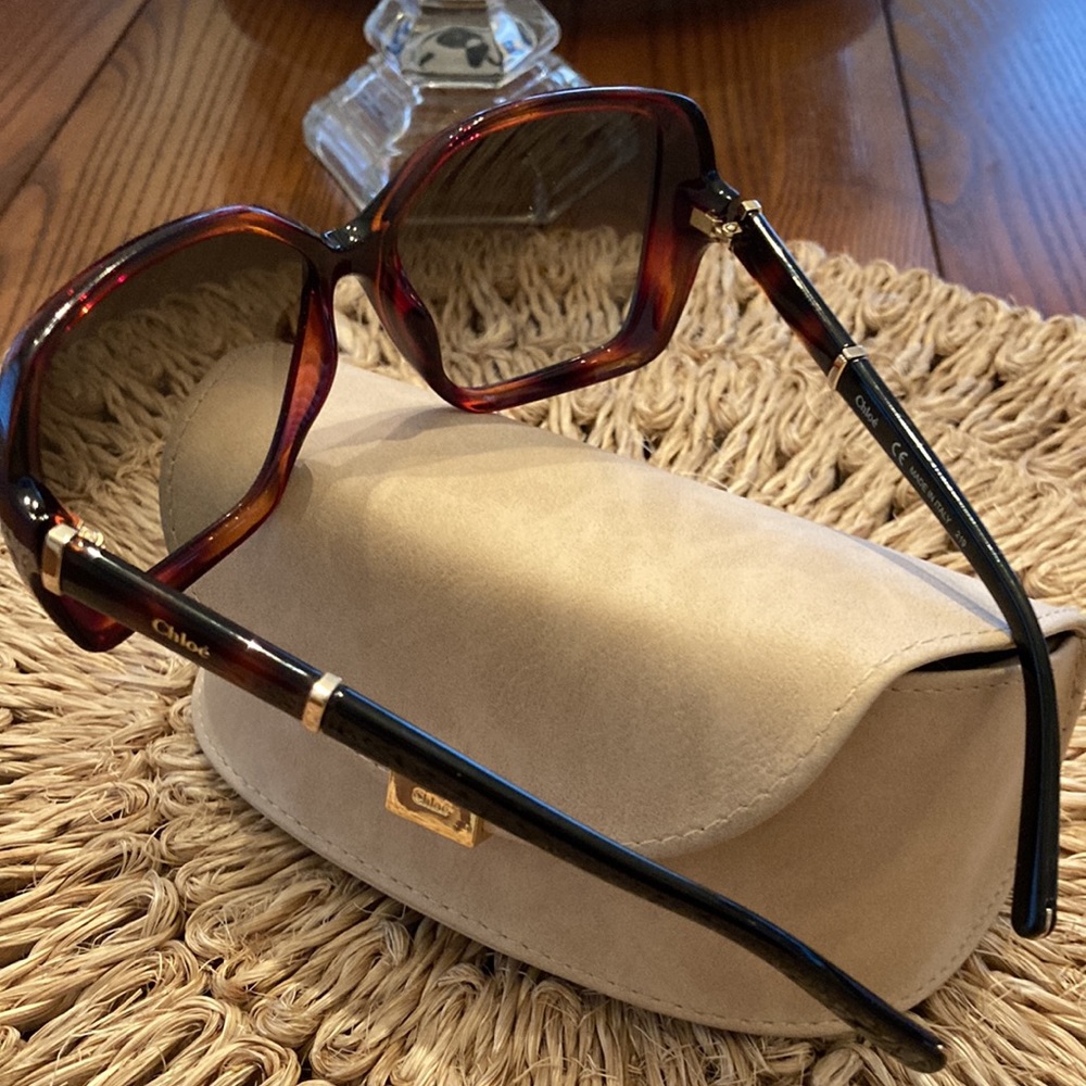 Chloe sunglasses/case included…made in Italy.